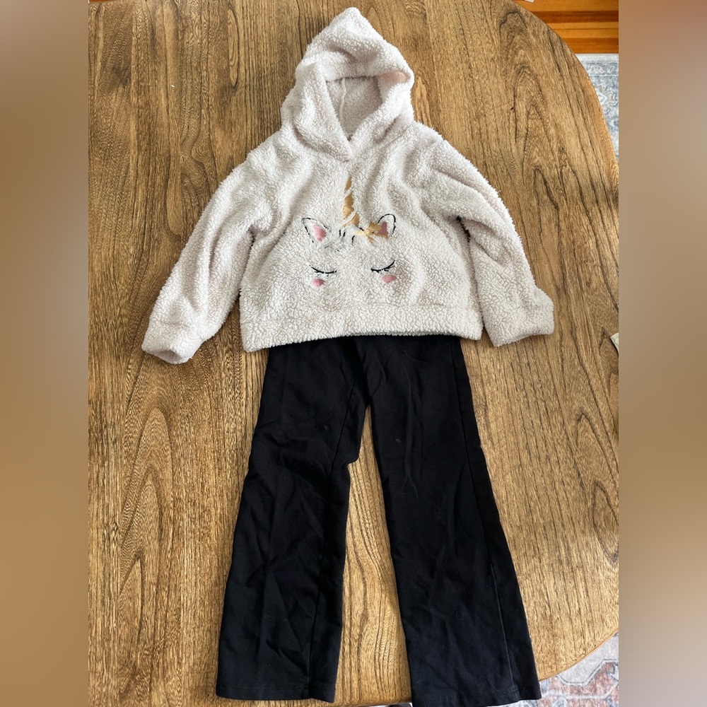 4T unicorn hooded Sherpa sweatshirt girls toddler 4 long sleeve top shirt